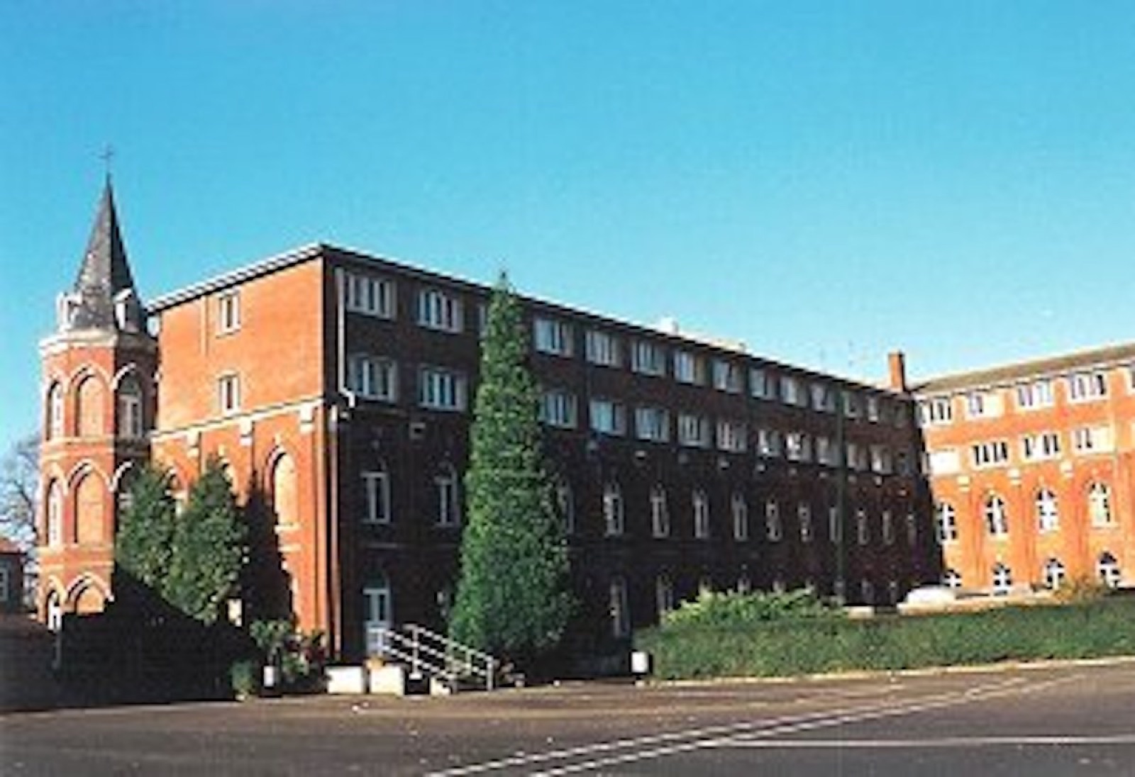 Vue extérieure du lycée